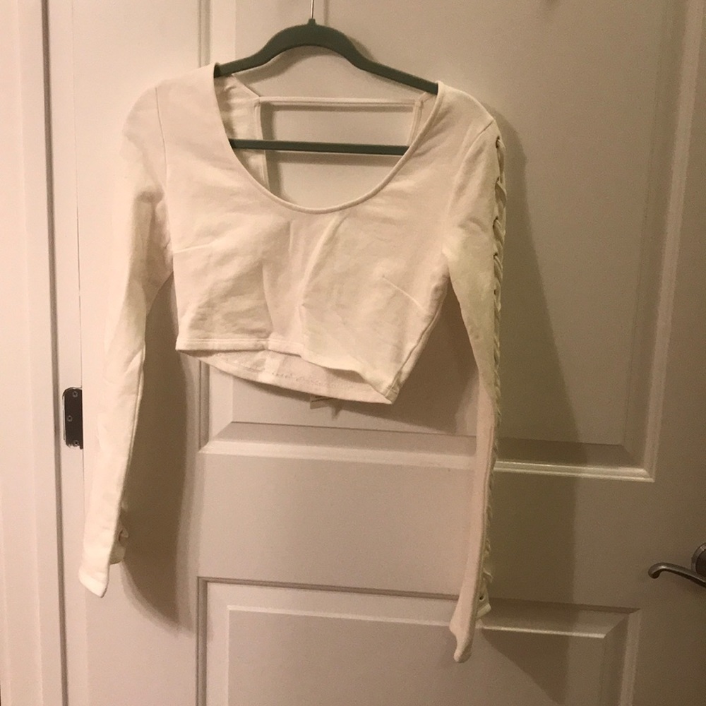 NWT Cropped Long Sleeve Top